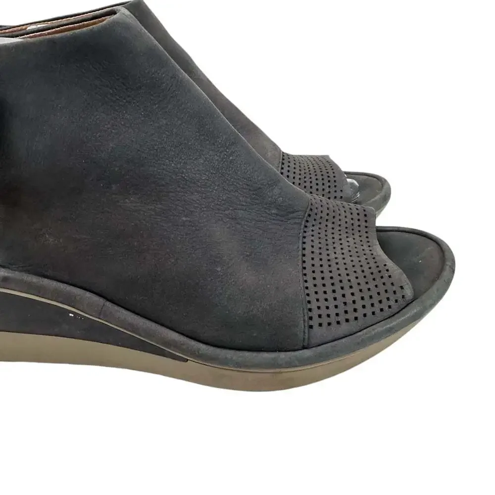 Clarks Unstructured Wynnmere Abie Grey Wedge Sandals Size 10 Cushioned Shoes
